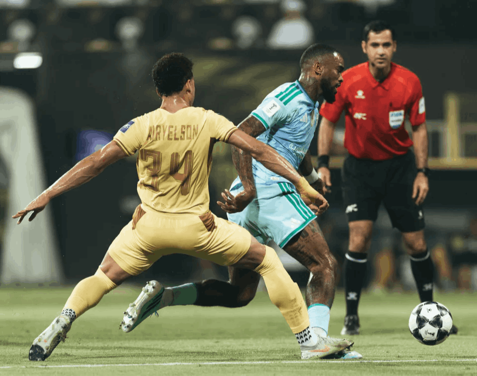 Al-Ahly sweeps Al-Wasl with three goals and takes the lead in West Asia