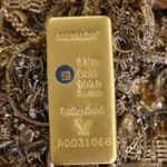 Gold fell, recording pressure weekly losses due to fears of tightening US interest rates