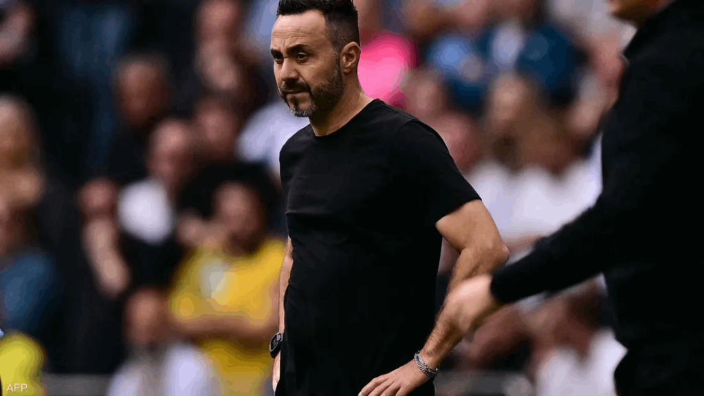 The secret to eliminating phones: Tottenham coach bans technology in the club’s corridors