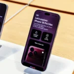 Apple creates a technology to program and update the iPhone inside its closed boxes