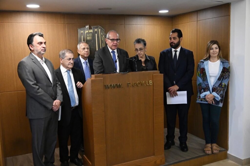 Parliamentary action in Lebanon to control the future of UNIFIL and limit the positions to the army