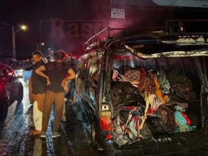 A van burned on the Bekaa Road and fire brigades quickly intervened