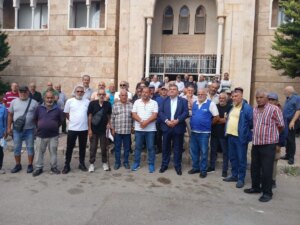 Port workers threaten to strike: the salary crisis and the accumulation of waste portend an imminent disaster