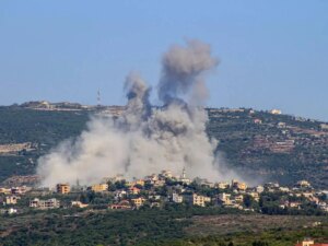 The town of Bani Hayyan is under fire: two bombings hit it and escalating bombardment towards the south