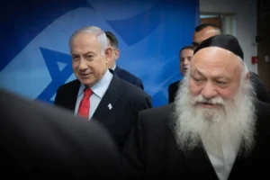 A coup shakes Netanyahu’s throne.. Will the “Haredim” pave Eisenkot’s path to prime ministership?