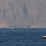 Closing the Strait of Hormuz: Tehran announces the retreat of American ships to safe distances